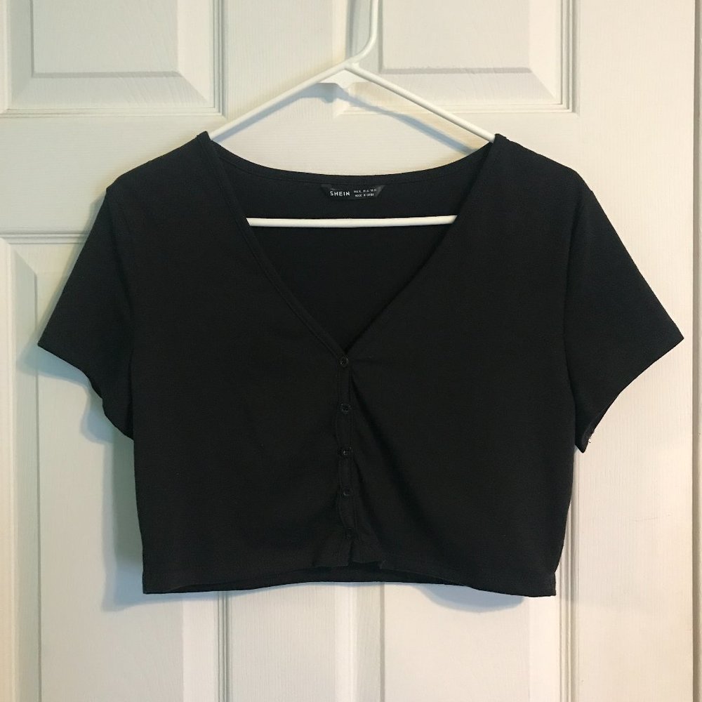 NWOT Black Button Up Short Sleeve Crop V-Neck